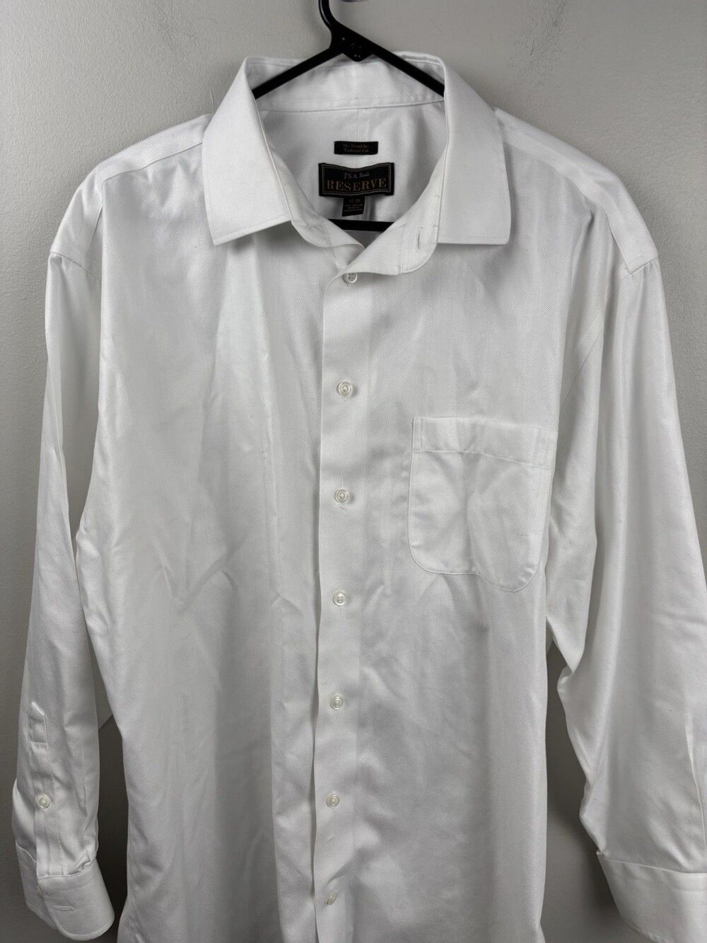 Jos A Bank Reserve 17-33 Button Down Long Sleeve Shirt 100% Cotton Classic White